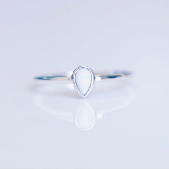 Dew Drop Ring - Picture 1 of 3